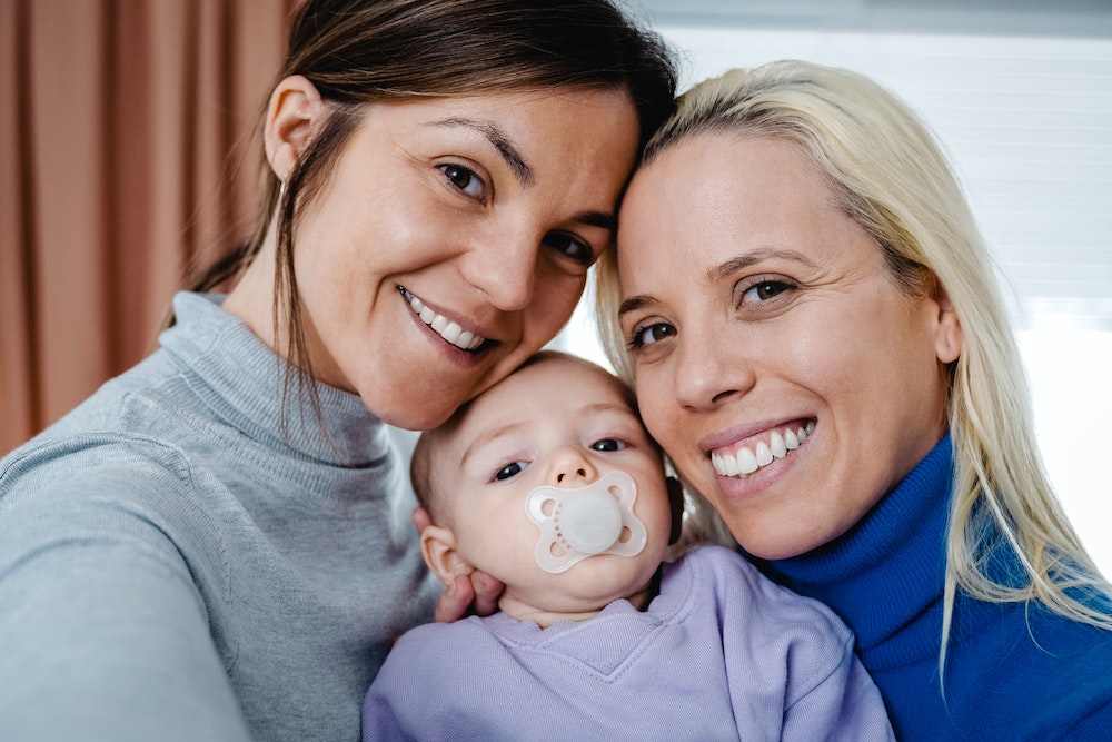 La légalisation de la Gestation pour autrui (GPA) : enjeux et perspectives