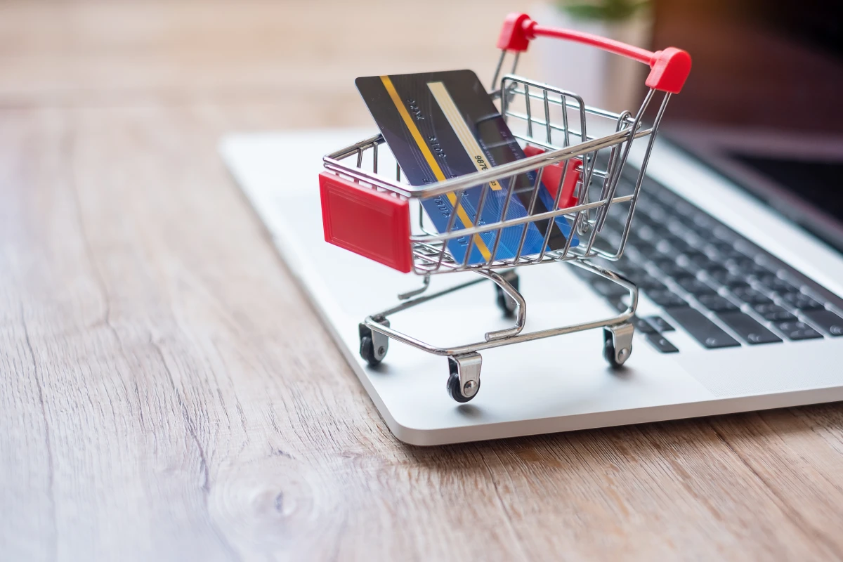 Les courses en ligne à travers le monde : comment les législations nationales façonnent-elles ce secteur en pleine expansion ?
