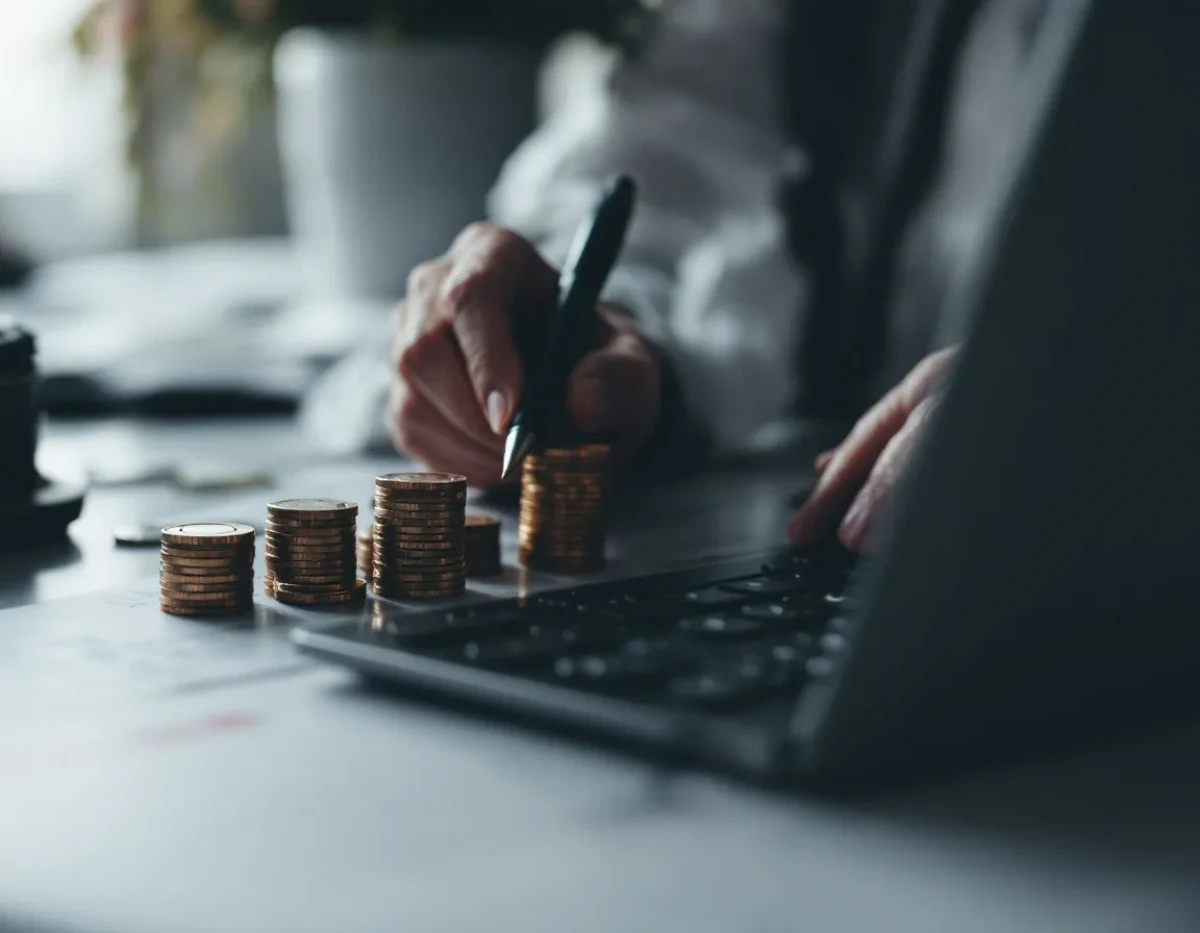 Logiciel de paie : maîtriser le calcul des jours de carence pour une gestion optimale