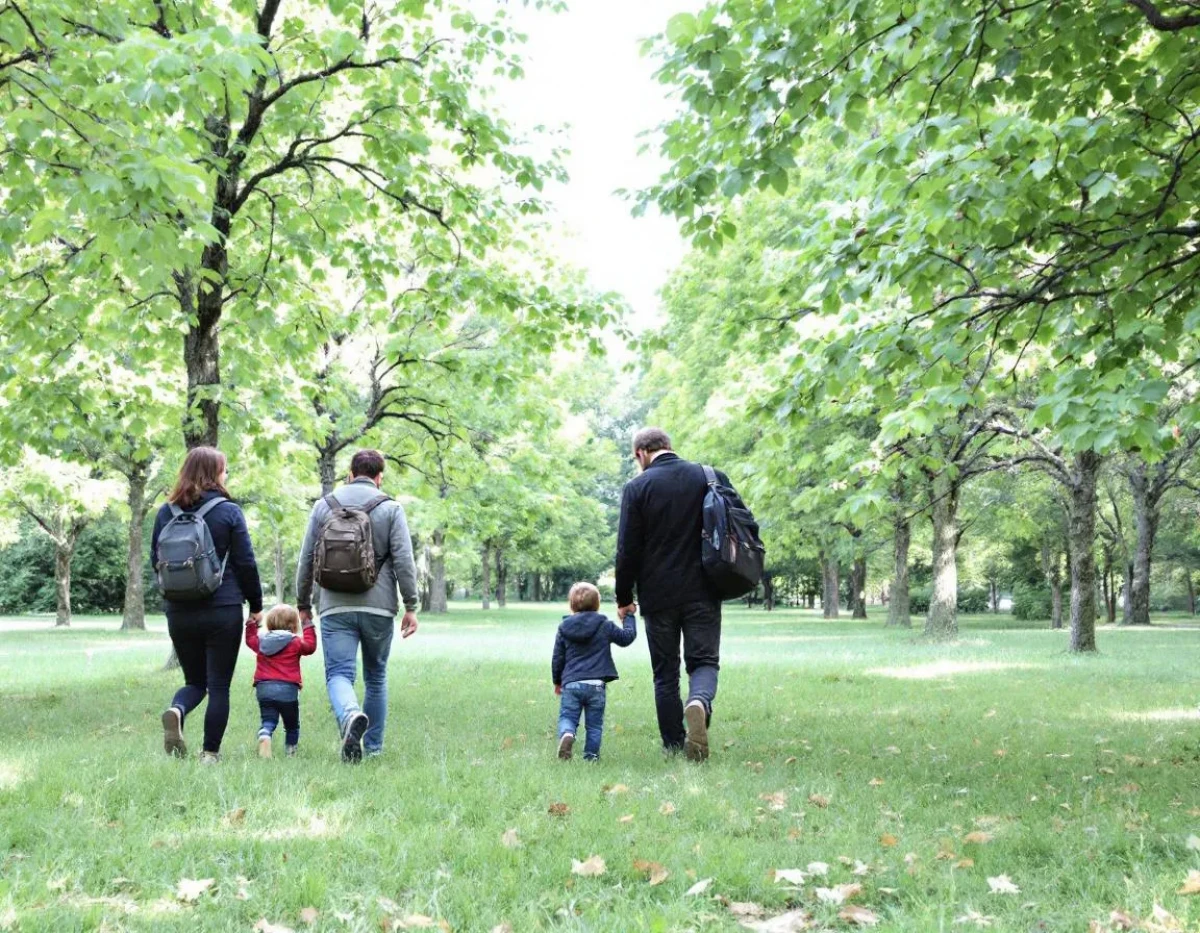 La Gestion des Biens Communautaires en Droit de la Famille : Entre Protection et Autonomie